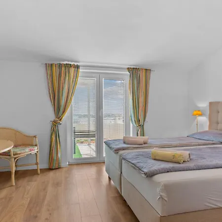 Petrinic-sea View & Pool By Guide Pula
