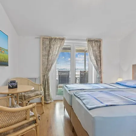 Petrinic-sea View & Pool By Guide Appartamento *