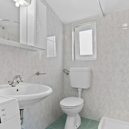 Petrinic-sea View & Pool By Guide Apartamento *