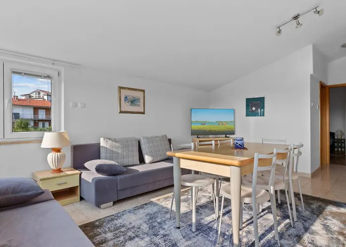 Petrinic-sea View & Pool By Guide * Pula