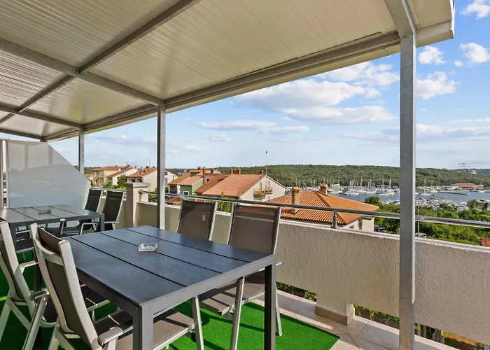 Petrinic-sea View & Pool By Guide * Pula